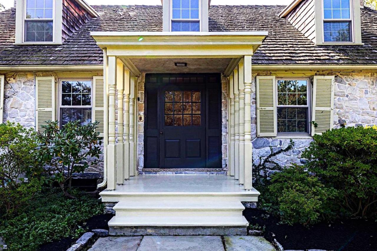 Downingtown Manor - 1900S Farmhouse With Creek Views Extérieur photo